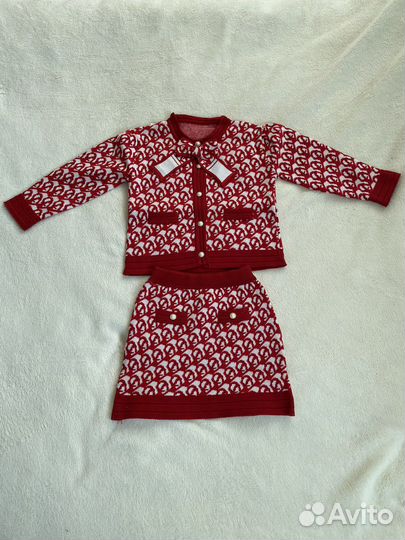 Теплый костюм для девочки