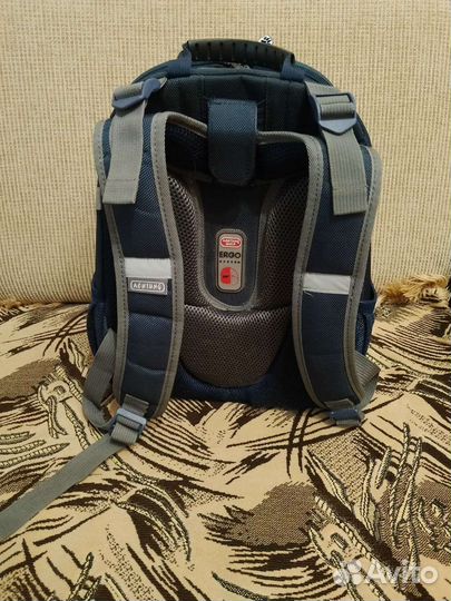 Школьный рюкзак