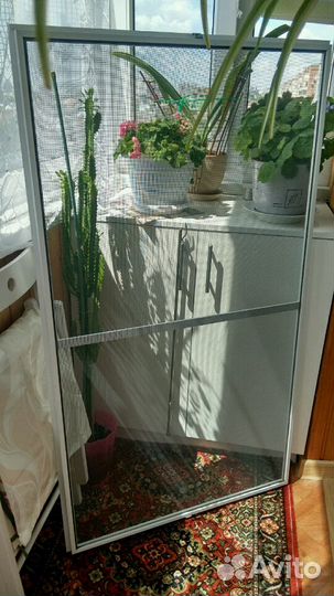 Вставная,внутренняя,металлическая москитная сетка