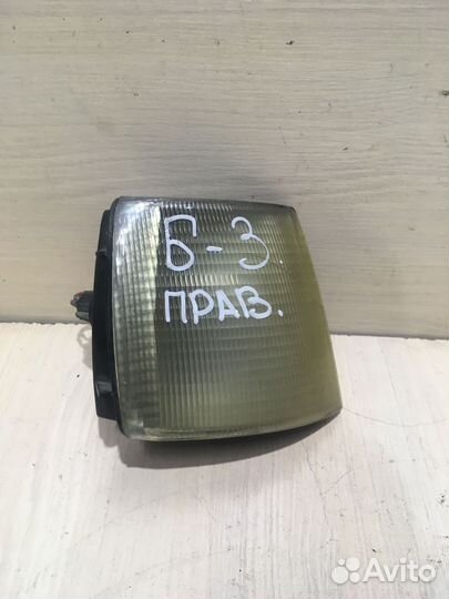 Повторитель поворота правый Фольксваген пассат Б3