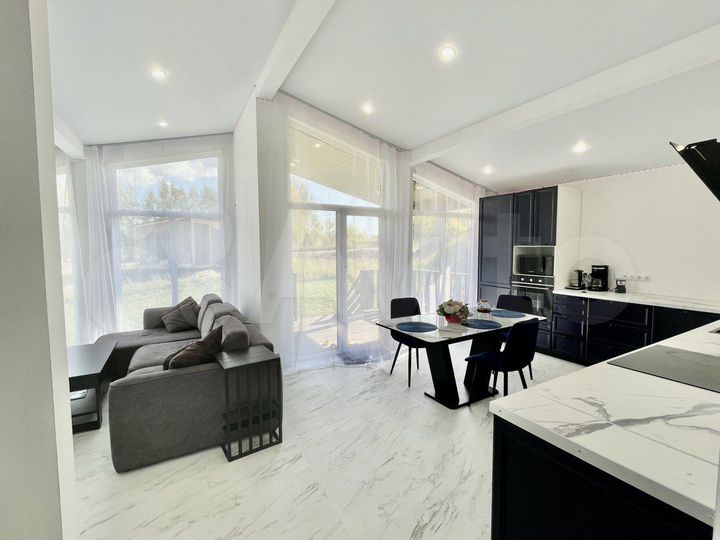 Коттедж 108 м² на участке 6 сот.