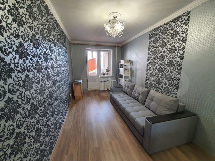 2-к. квартира, 56 м², 3/14 эт.