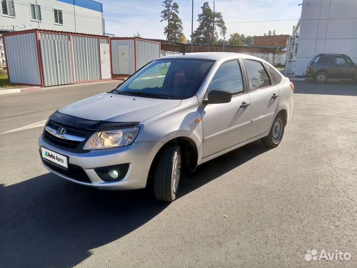 LADA Granta 1.6 МТ, 2016, 10 900 км