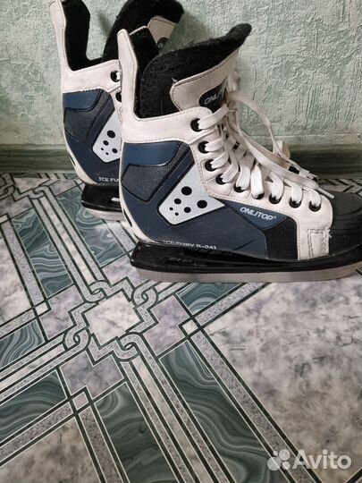 Коньки хоккейные 39 размер