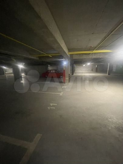 Машиноместо, 18 м²