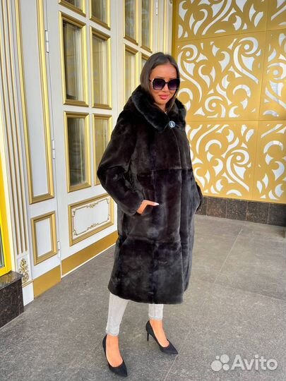 Шуба из сриженного бобра с капюшоном
