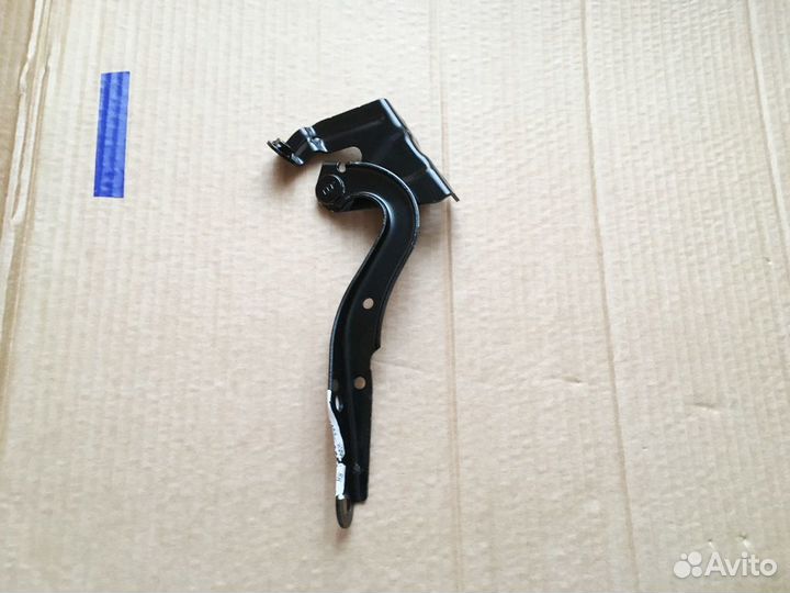 Петля капота Toyota Corolla 150 с 2006-13 Королла