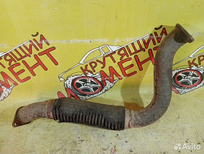 Приемная труба глушителя Ford Focus 1 I седан 1.8