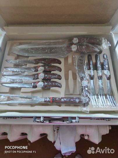 Набор ножей в кейсе