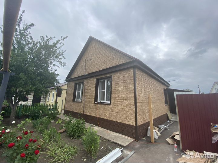 Бригада строителей