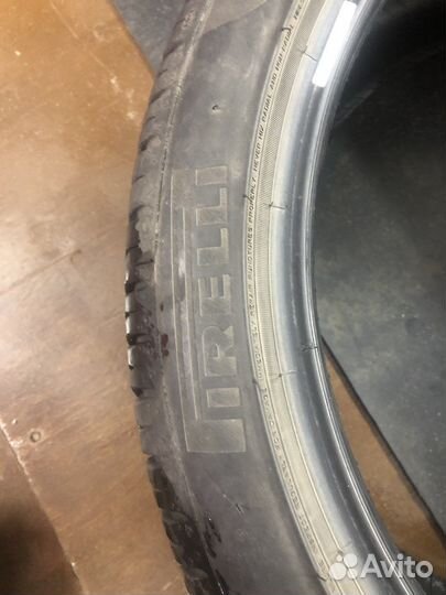 Pirelli P Zero 235/40 R19 96V