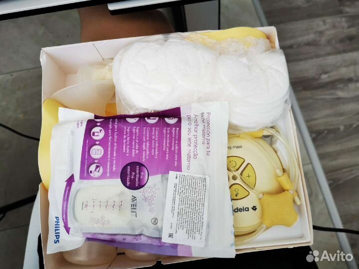 Молокоотсос электрический Medela swing maxi