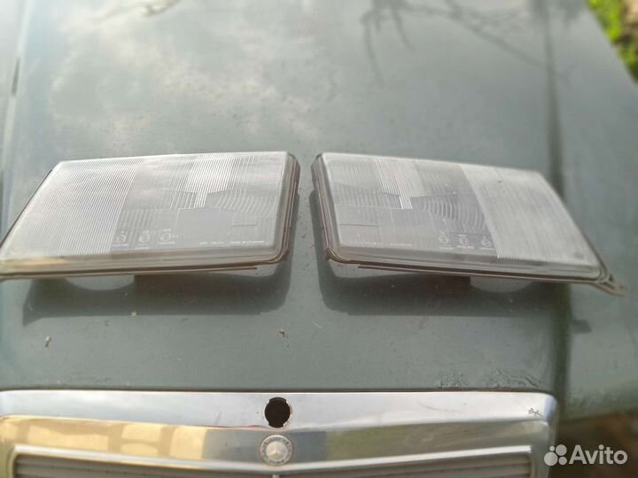 Стекла фар hella w124