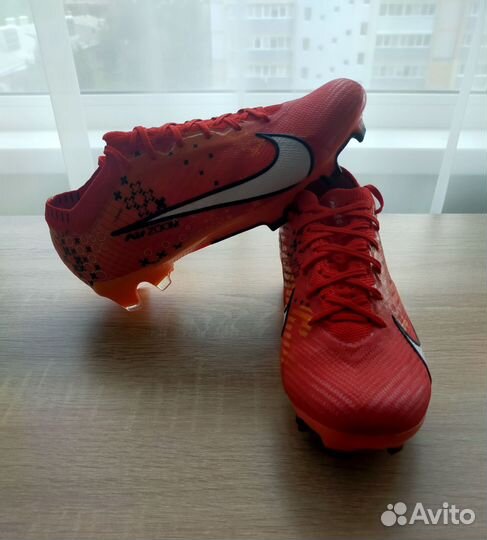 Бутсы футбольные : Nike Mercurial Air Zoom