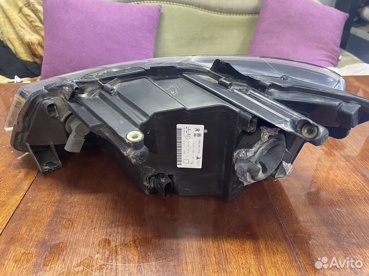 Фара Volkswagen Polo Sedan