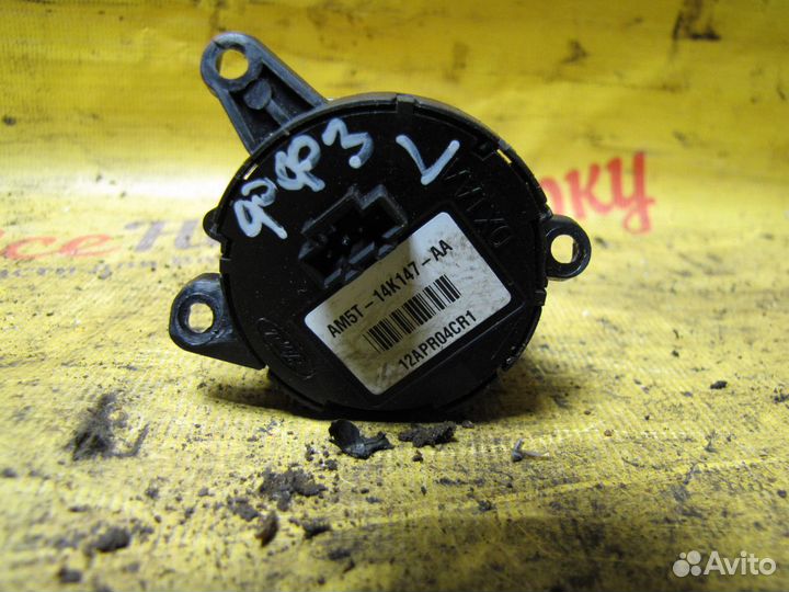 Кнопка руля левая Ford Focus 3