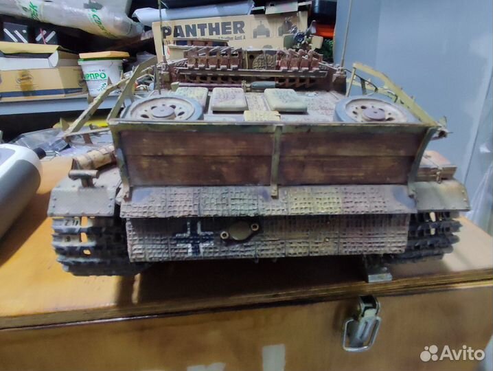 Модель танка 1:16 Штуг