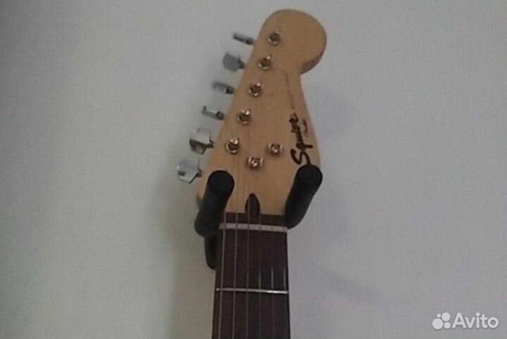 Вешалка держатель для гитары крепление на стену