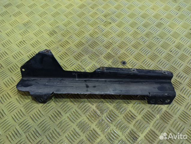 Держатель левый Man Tga