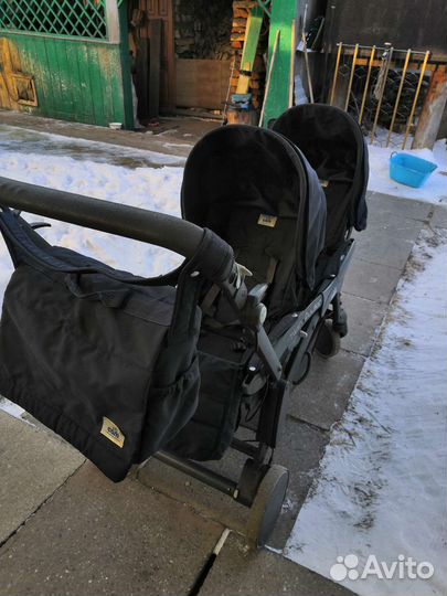 Коляска для двойни