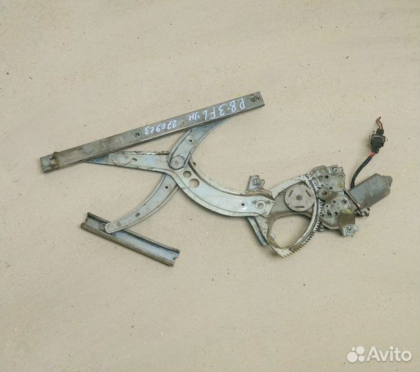 Стеклоподъемник передний левый VW Passat B3