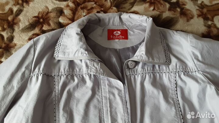 Куртка ветровка женская