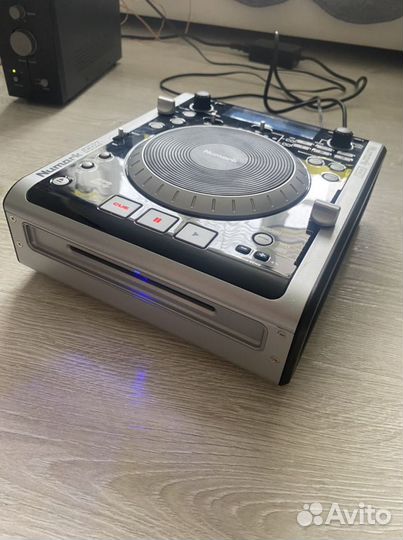 DJ CD/USB-проигрыватель Numark iCDX + микшер