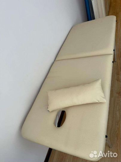 Массажный стол