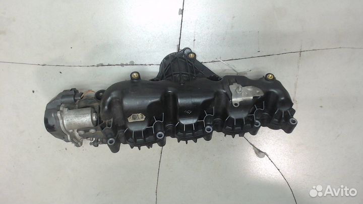 Коллектор впускной Skoda Octavia (A5), 2011