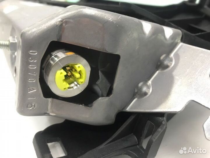 Подушка безопасн нижняя (в колени) Rav 4 2019-2023