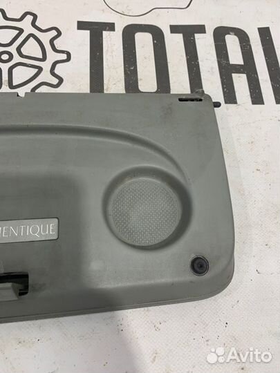 Крышка бардачка Renault Symbol K7JA700 2005