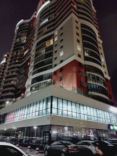 2-к. квартира, 75 м², 8/25 эт.