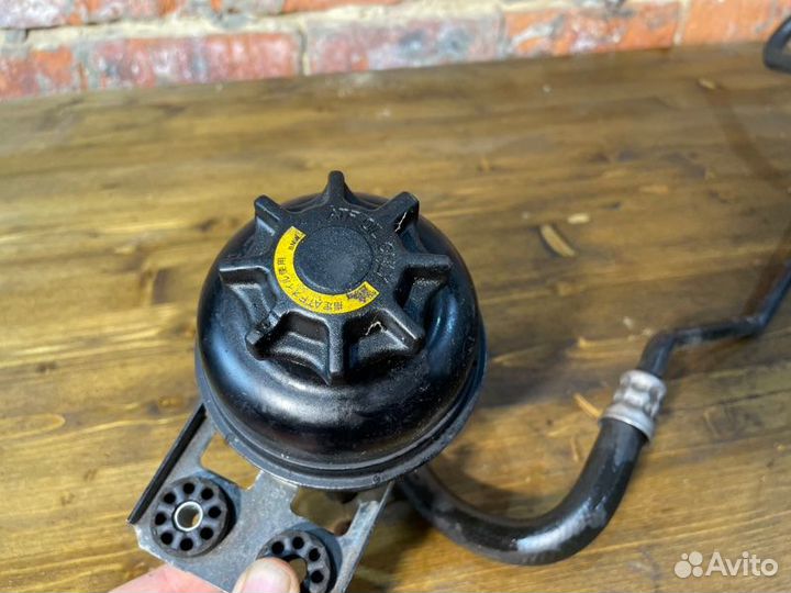 Бачок гидроусилителя руля Bmw 3 E90 N46B20 11