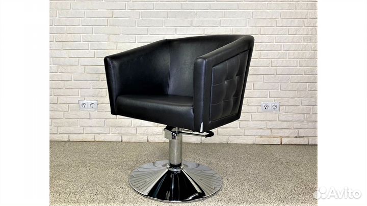 Парикмахерское кресло