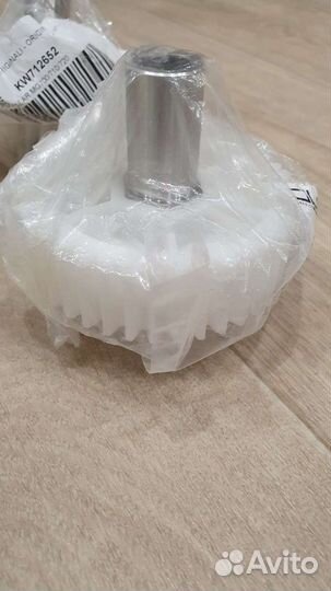 Шестерня с валом Kenwood KW712652