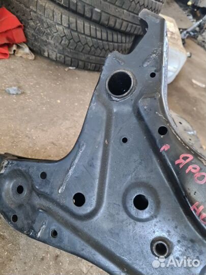 Подрамник Mitsubishi Asx