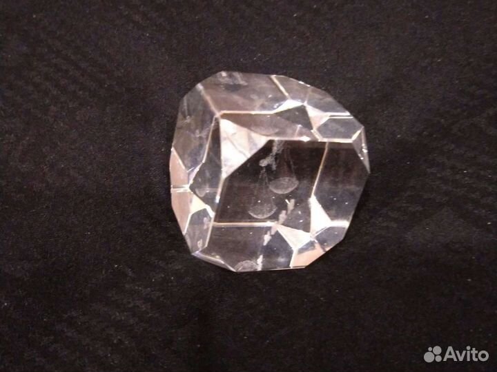 Стеклянный куб