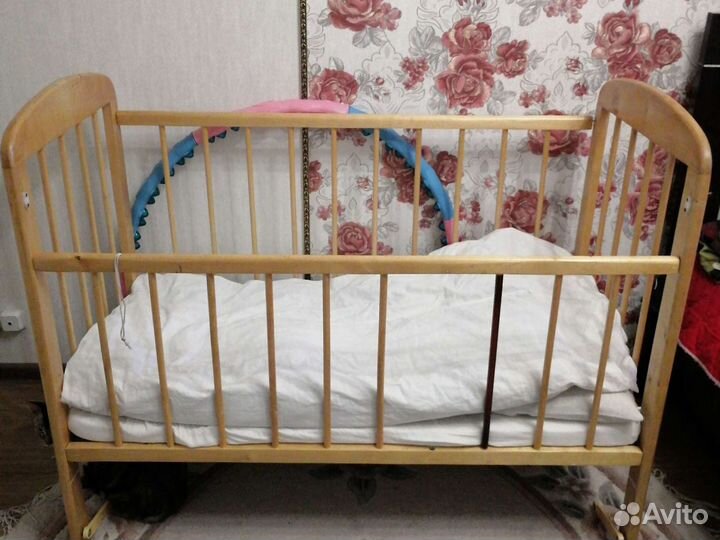 Кроватка детская