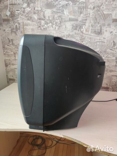 Телевизор LG CF20D60 20