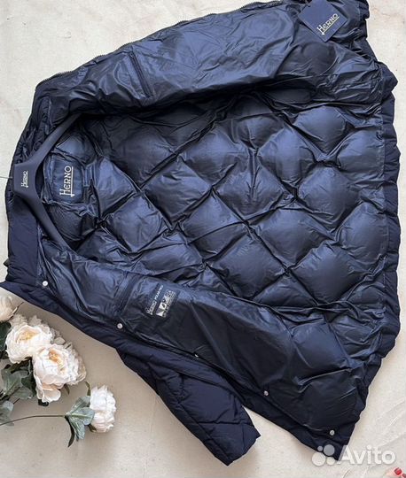Пуховик Herno оригинал новый р. 52