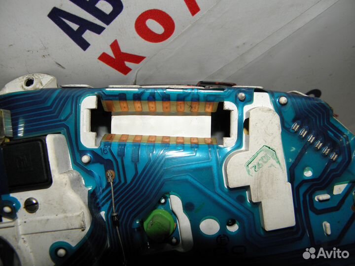 Панель приборов Opel Astra F 90356303