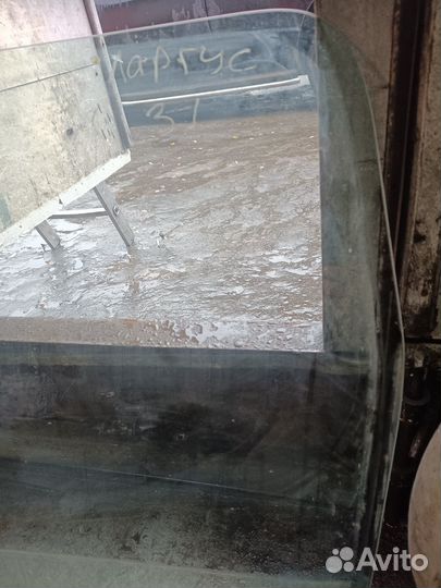 Заднее левое стекло LADA Largus