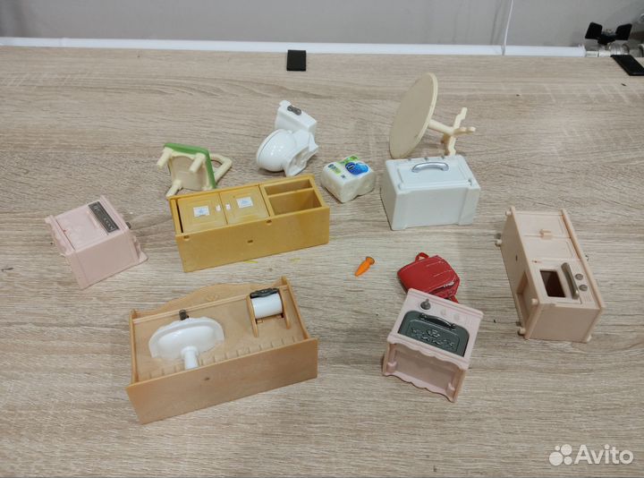 Мебель для кукольных домиков