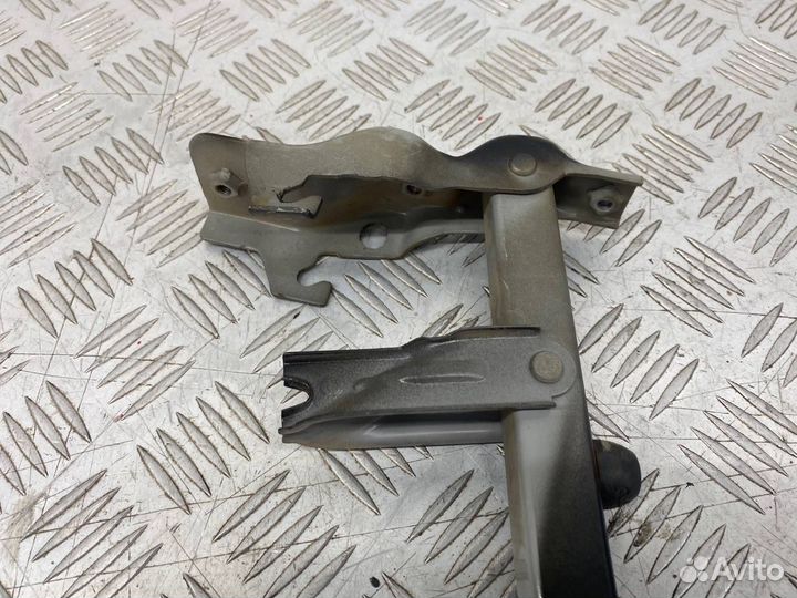 Б/У петля крышки багажника Kia Rio 3 UB D4FC 2013