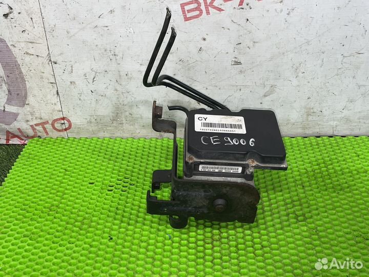 Блок ABS Cadillac Escalade GMT900