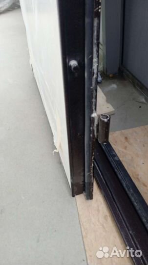 Дверь входная металлическая