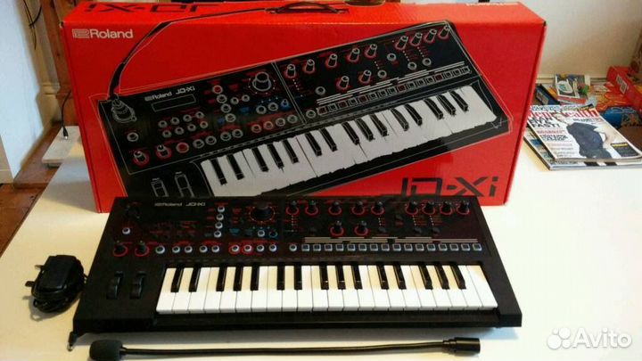 Студийный синтезатор Roland JD-Xi
