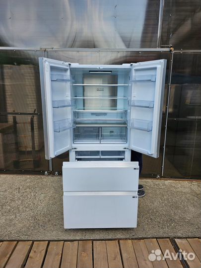 Холодильник Haier HB18fgwaaaru