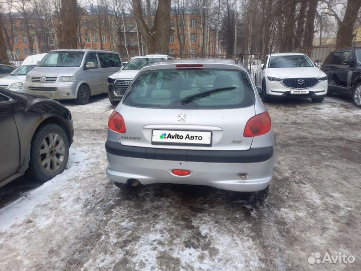 Peugeot 206 1.4 AT, 2003, 114 513 км