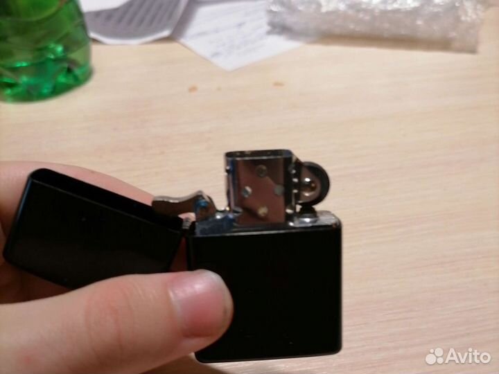 Зажигалка бензиновая